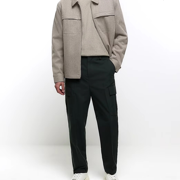 River Island tapered fit smart cargo pants - Picture 3 of 3